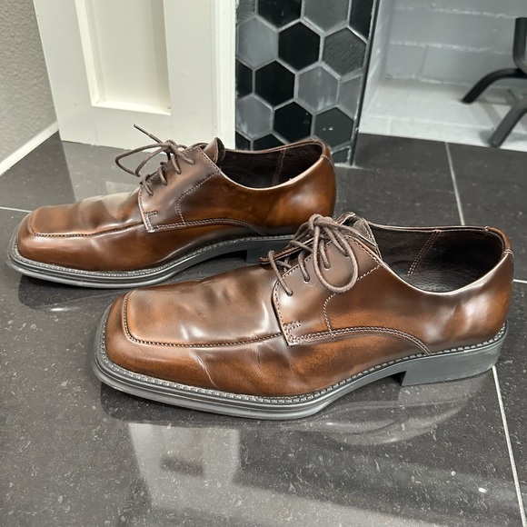 Kenneth Cole Sim-plicity Moc-toe Oxfords in Black for Men